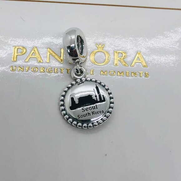 🌞📖Pandora Seoul South Korea Charm - Picture 1 of 4